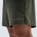 Short Deportivo Hombre Essentials FY26